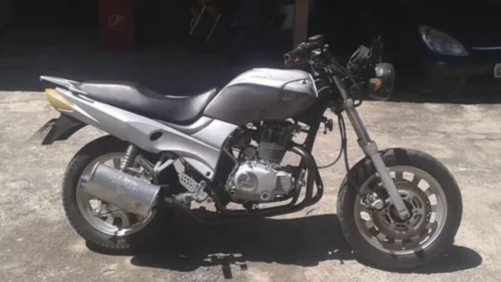 GREEN SPORT 2007 cinza de lado.