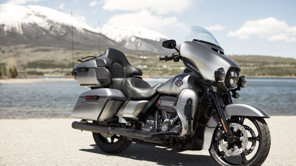 HARLEY-DAVIDSON CVO 2019 cinza escura na diagonal.