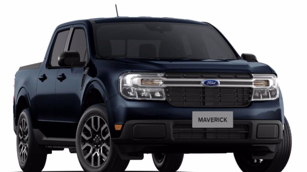Ford Maverick Zero Km azul fraco na diagonal.