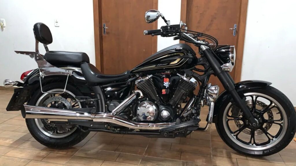 Yamaha XVS 950 MIDNIGHT STAR 2014 preto.