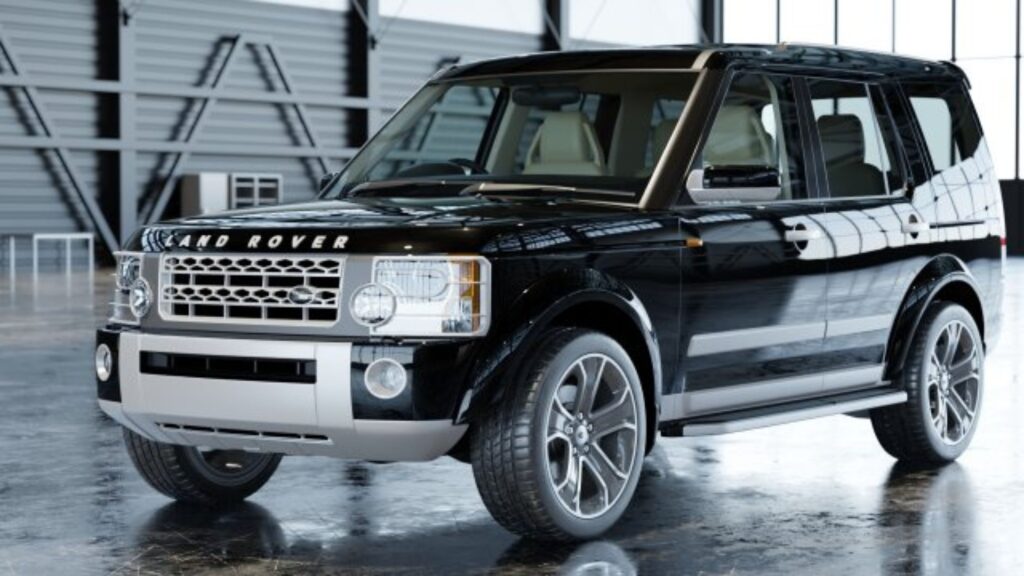 Land Rover 2006 preto parado.