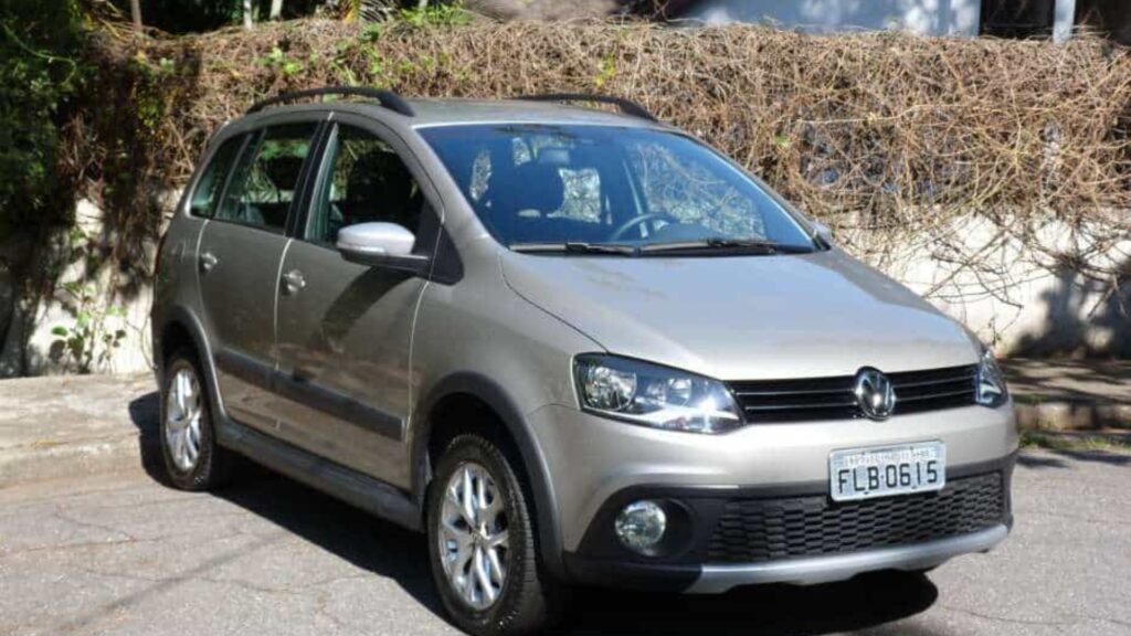 VolksWagen SpaceCross 2014.